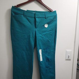 Old Navy MidRise Pixie Cut Chino Pants